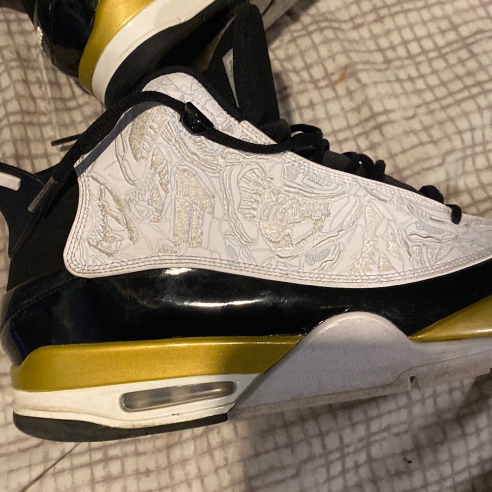 Air Jordan dub zero